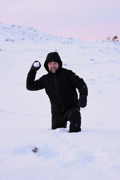 Men's winter clothing set rental in Levi | ONE WEEK