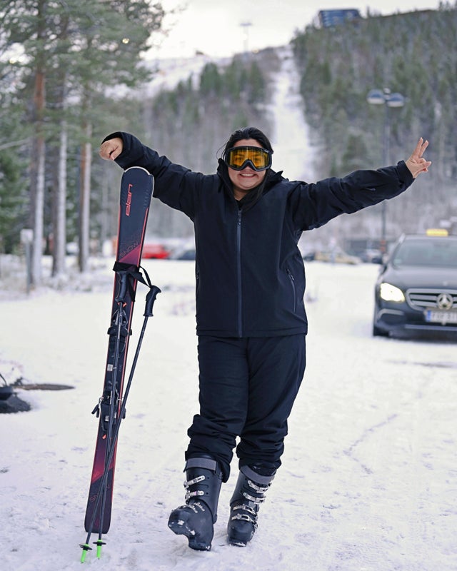 Women's winter clothing set rental in Levi | ONE DAY