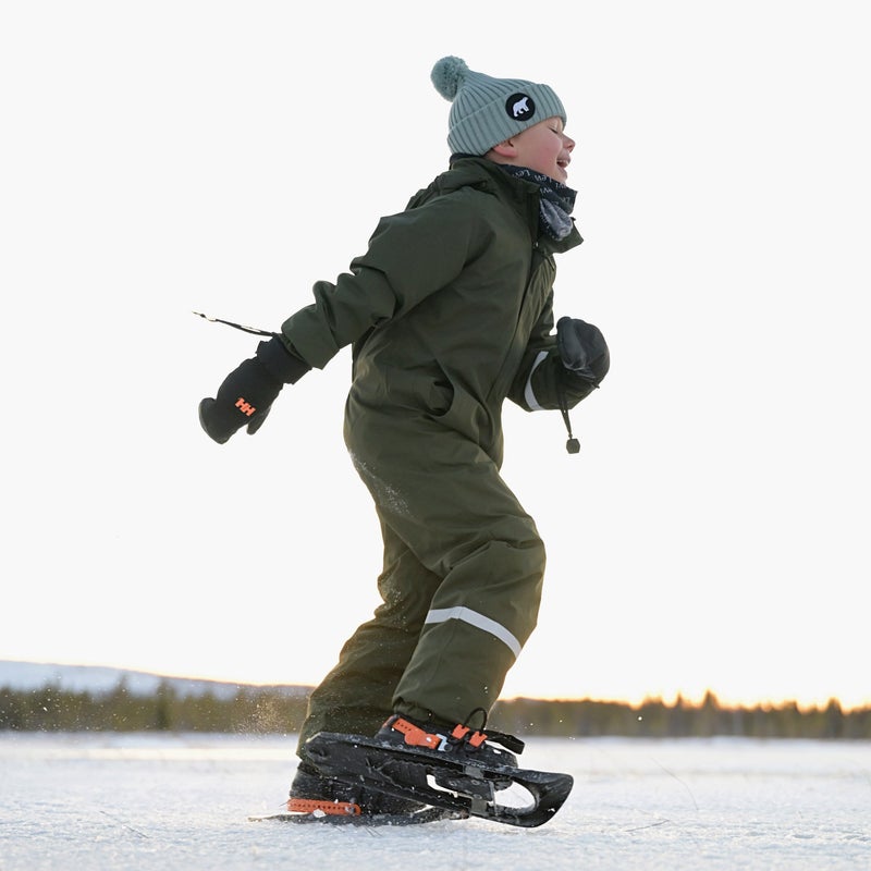 Kid's winter clothing set rental in Levi | ONE WEEK